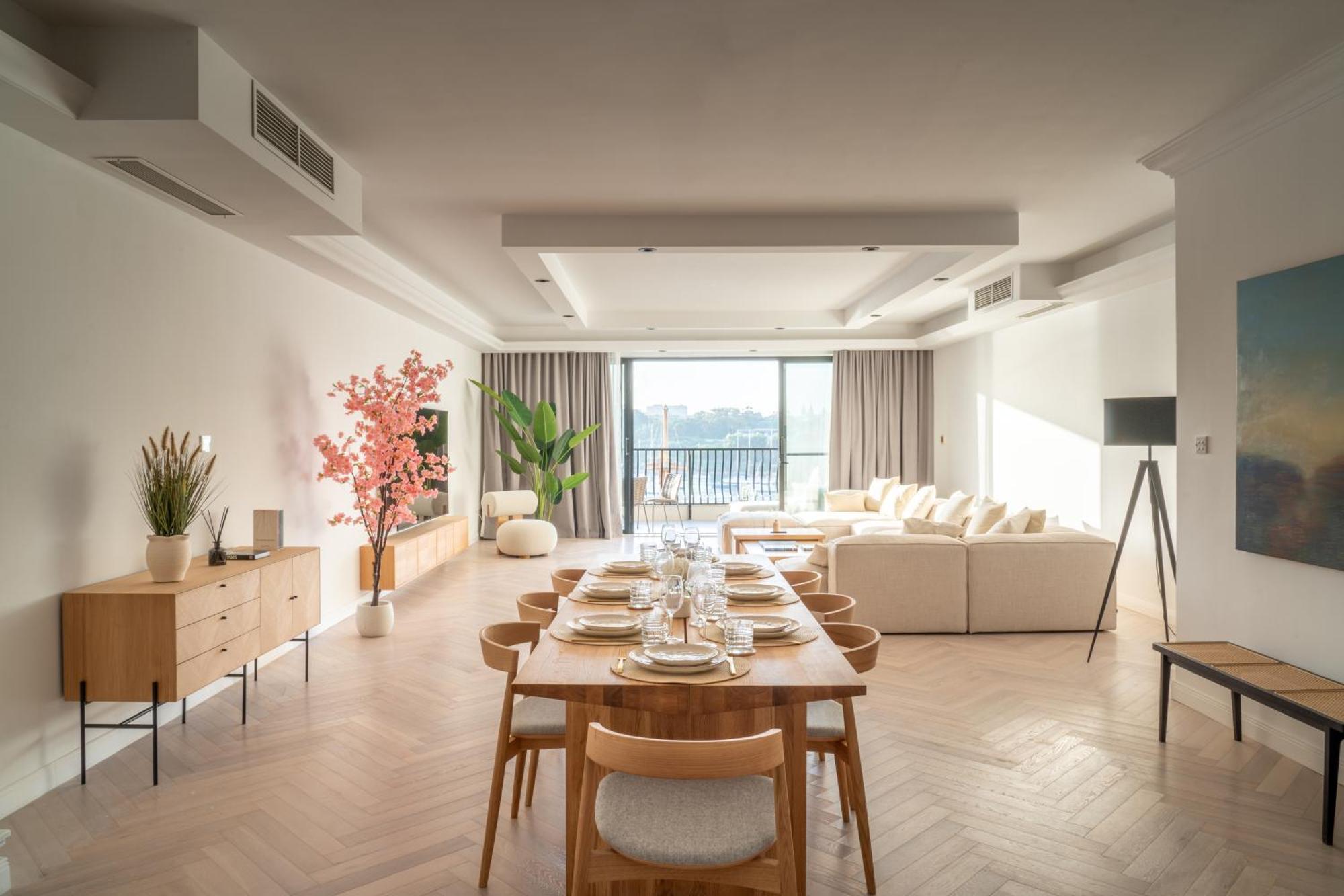 3br Huge Sea Front Apartment, Large Terrace, Views In *